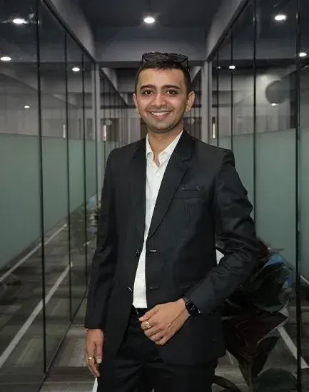 Yash Makavana